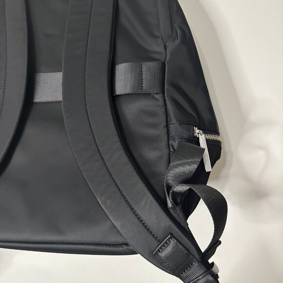 NWOT Lululemon City Adventurer Backpack 20L - Picture 11 of 11